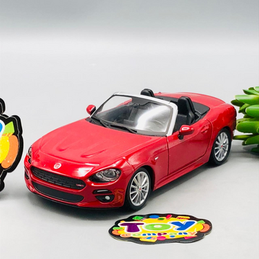 Bburago 1:24 Diecast Fiat 124 Spider Model